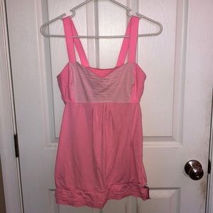 Lululemon tank, built in bra